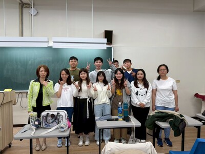 114.12.23 方案實習發表會大合照圖片