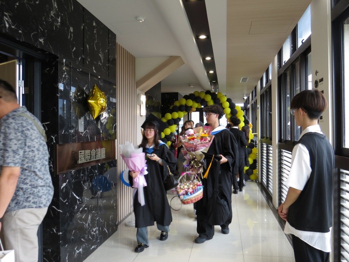 本系114學年度畢業典禮於115.06.14 順利舉行圖片